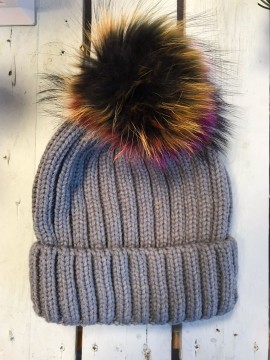 GREY BOBBLE HAT WITH COLOURED FUR