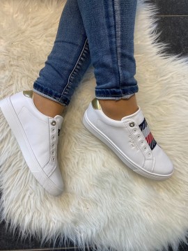 TOMMY HILFIGER ICONIC WHITE LEATHER SLIP ON